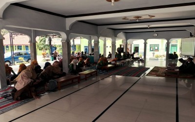 PELATIHAN MEDIA PEMBELAJARAN