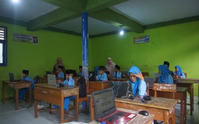 Simulasi ANBK MI Miftahul Huda 02 Papungan Berlangsung Tertib